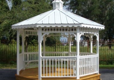 Square Gazebos from Dixie Outdoor Solutions. Serving the Baxley Georgia Area.