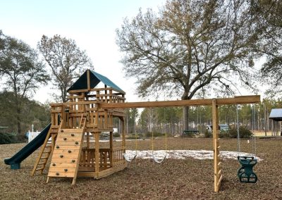 SSY5 Playset from Dixie Outdoor Solutions. Serving the Baxley Georgia Area.