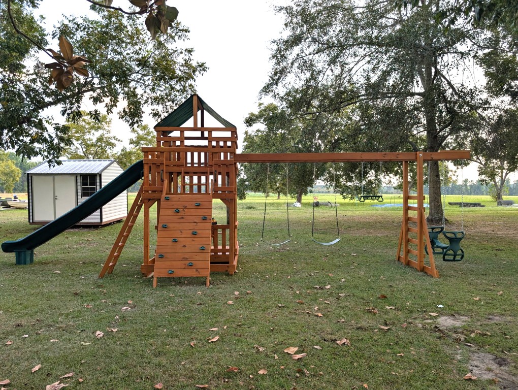 Playset from Dixie Outdoor Solutions. Serving the Baxley Georgia Area. Playset from Dixie Outdoor Solutions. Serving the Baxley Georgia Area.